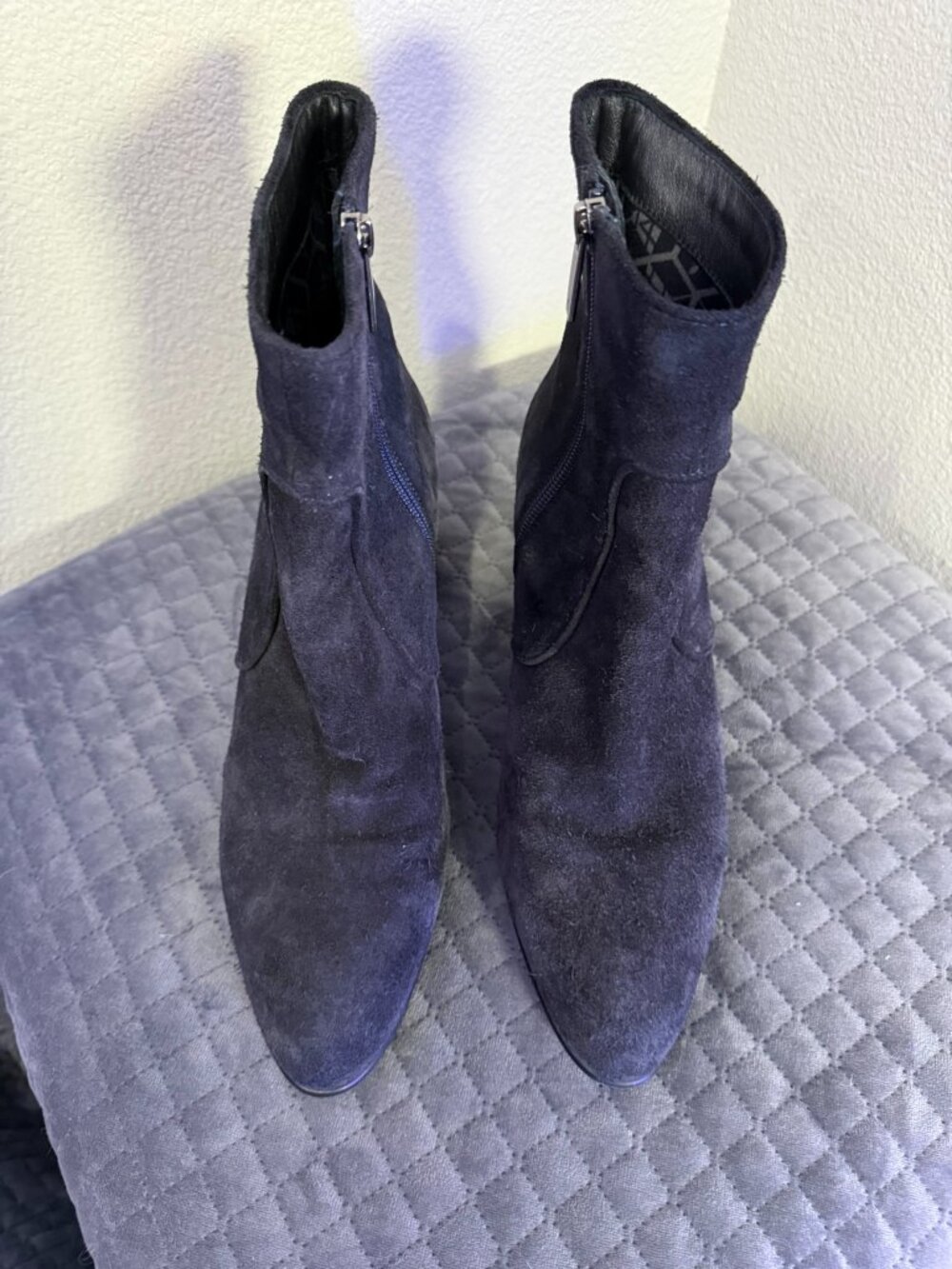 Aquatalia Fortuna, Women's Navy Blue Suede Heeled Ankle Bootie, size 9.5 - Picture 6 of 10